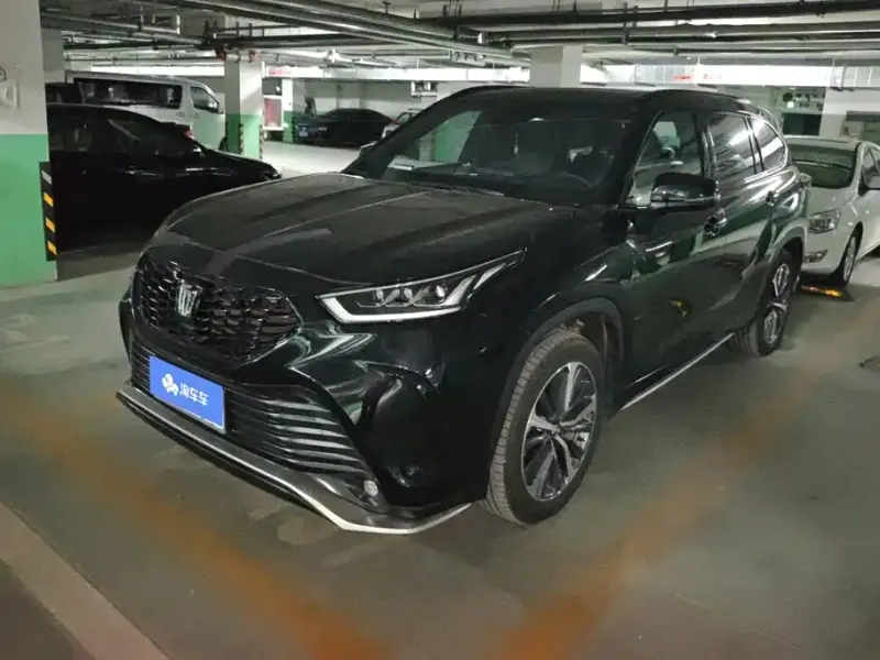 Toyota Crown Kluger, 2024
