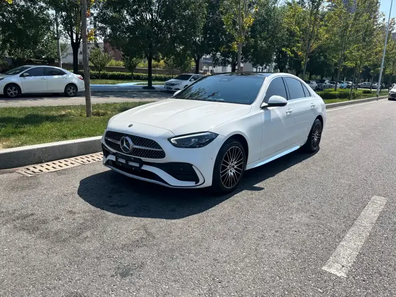 Mercedes-Benz C-Class, 2025
