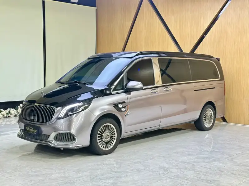 Mercedes-Benz Vito Mercedes-Benz Vito 2023 2.0T Business Edition 7 seats, 2023 — фото 1