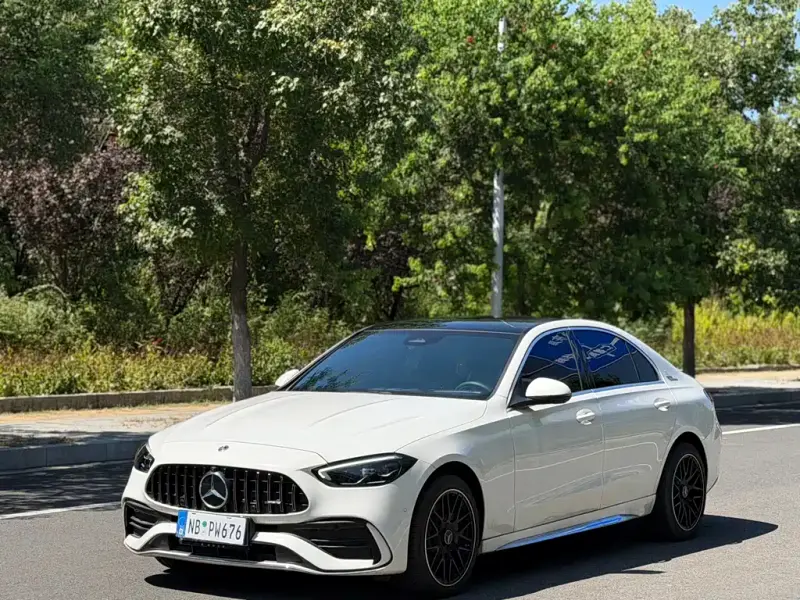 Mercedes-Benz C-Class, 2025