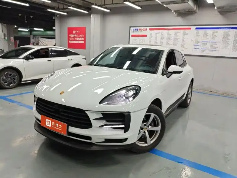Porsche Macan, 2022