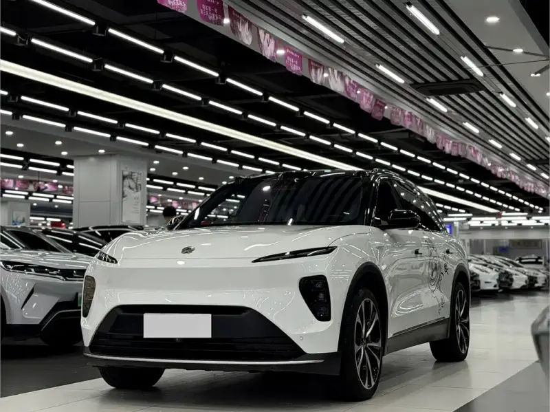 NIO ES8, 2023