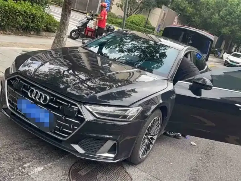 Audi A7L, 2025