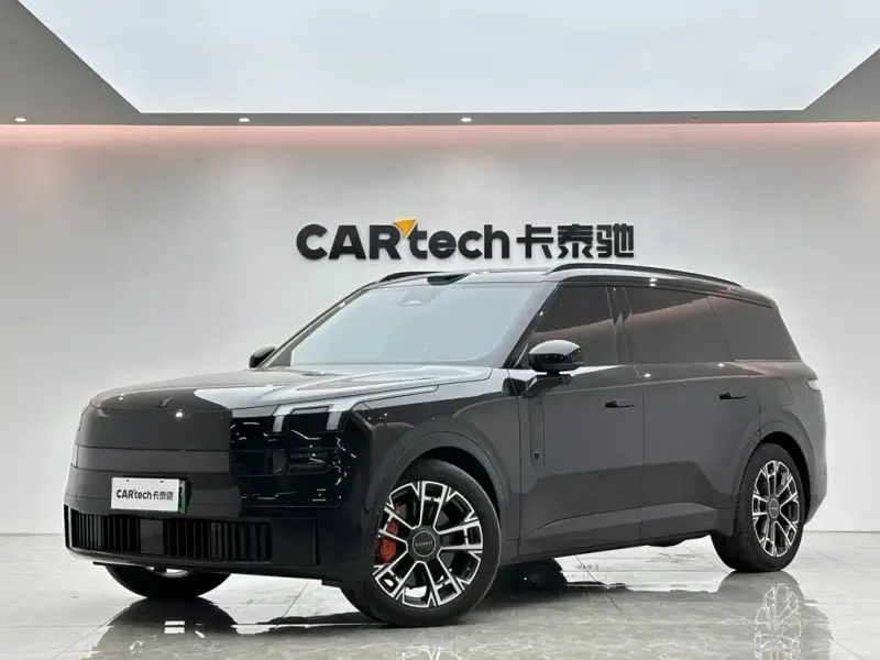 Lynk & Co 900, 2025