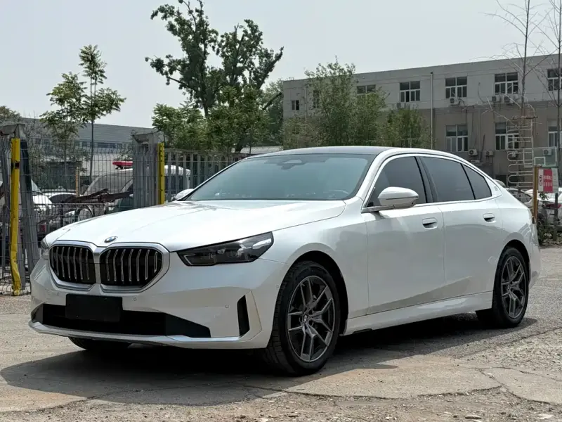 BMW 5 Series, 2024