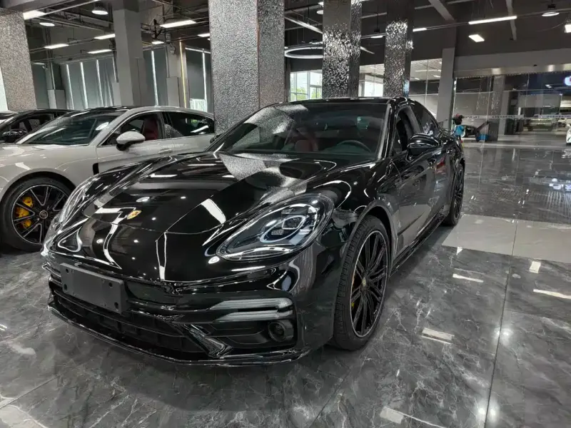 Porsche Panamera, 2018