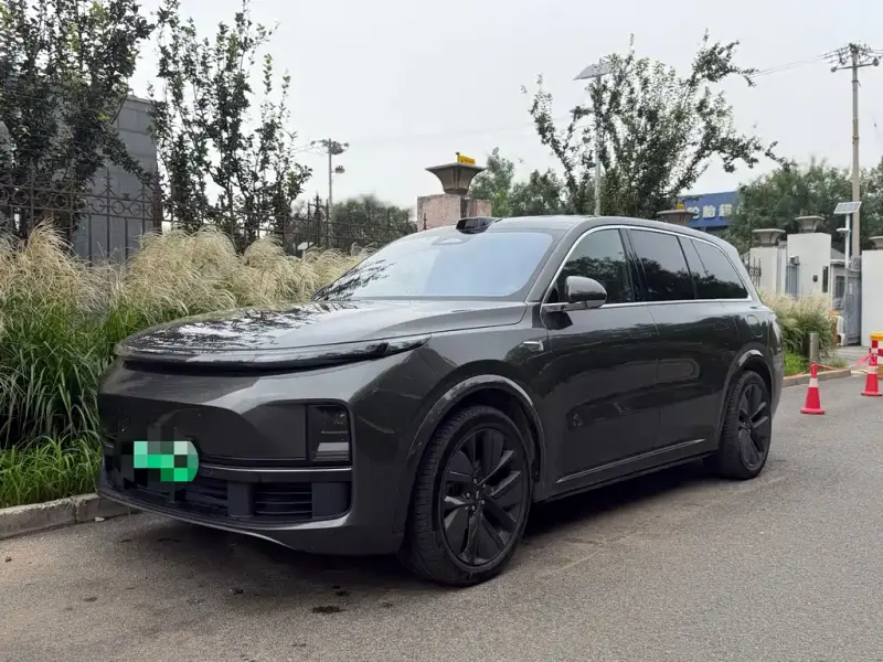 Li Auto Li L9, 2025