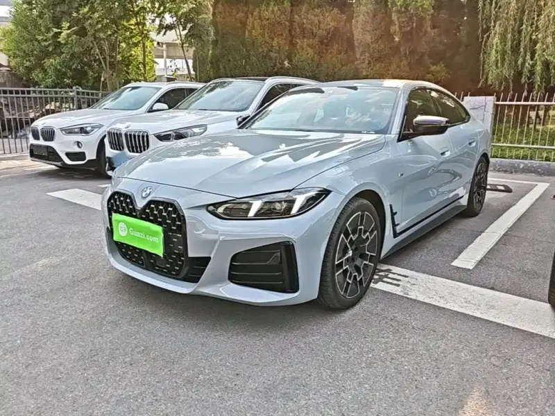 BMW 4 Series, 2025