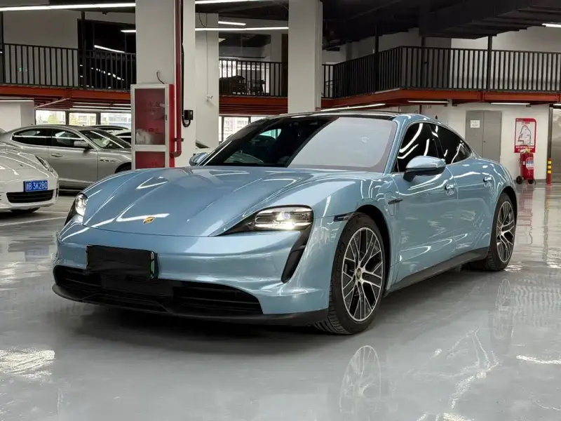 Porsche Taycan, 2021