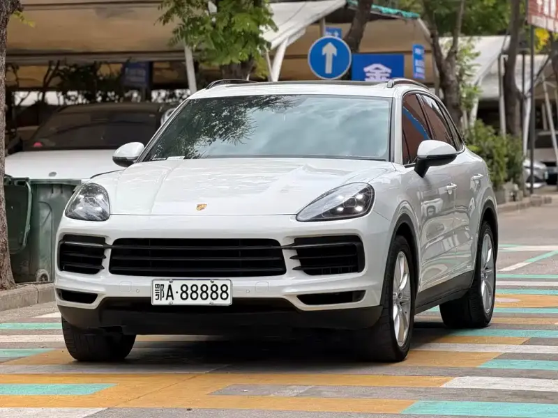 Porsche Cayenne, 2023