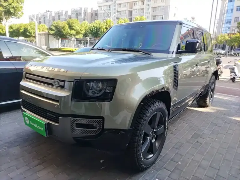 Land Rover Defender, 2023