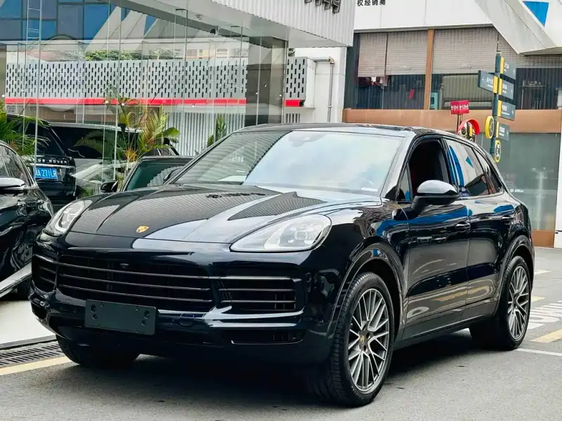 Porsche Cayenne, 2023