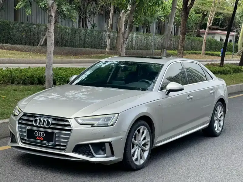 Audi A4L, 2020