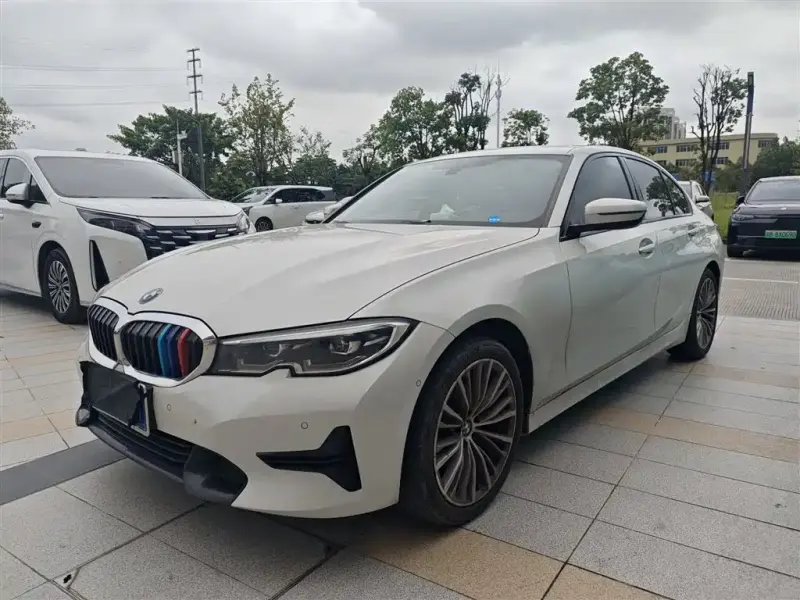 BMW 3 Series, 2021