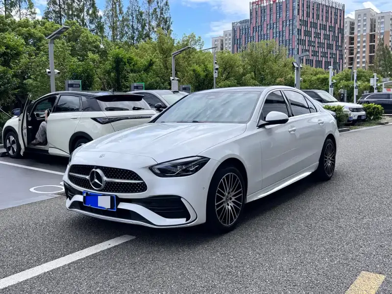 Mercedes-Benz C-Class, 2025