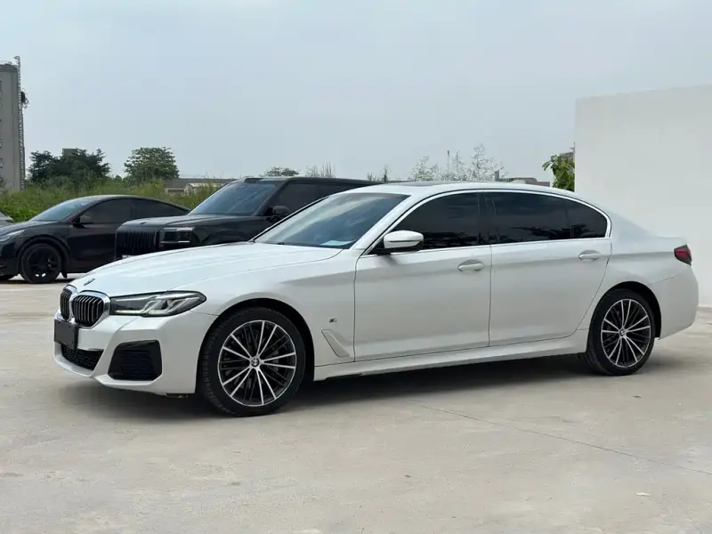 BMW 5 Series, 2022