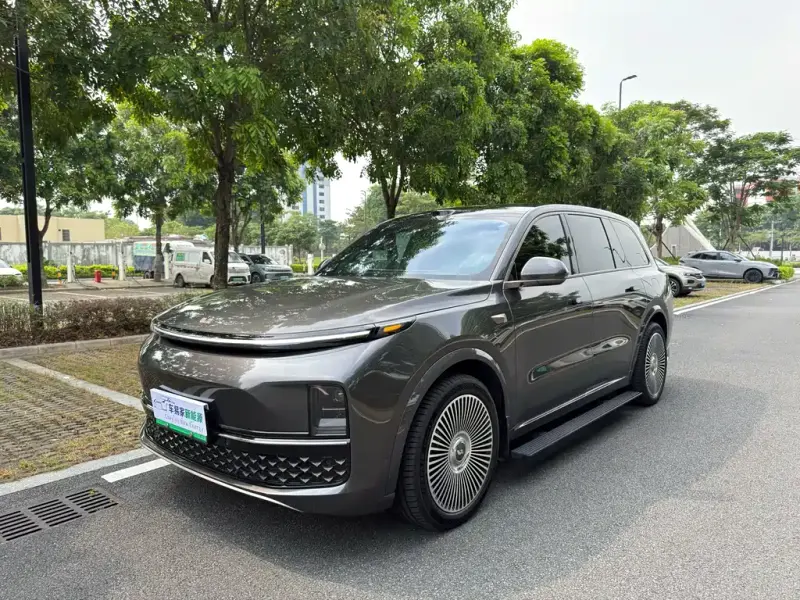 Li Auto Li L9, 2025