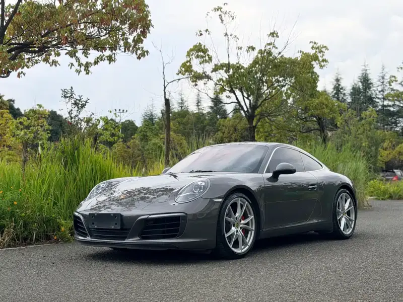 Porsche 911, 2017