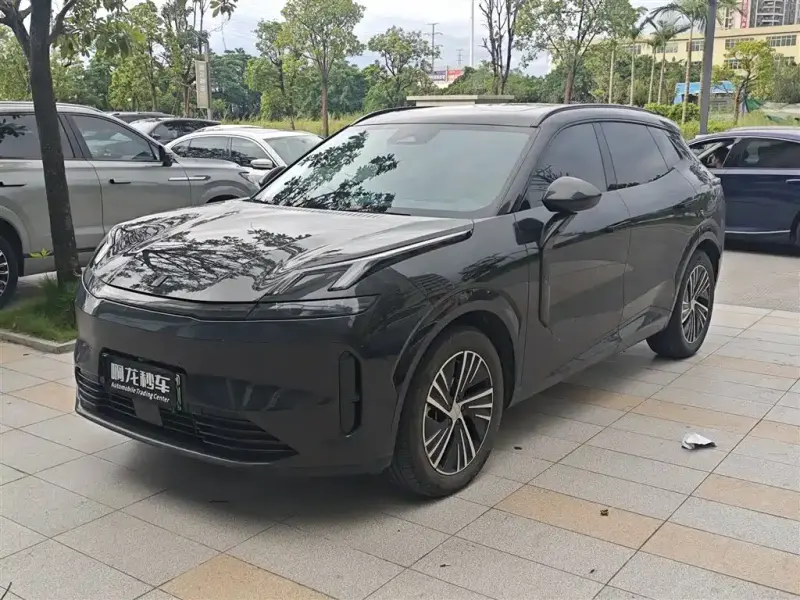 Lynk & Co 08 EM-P, 2024