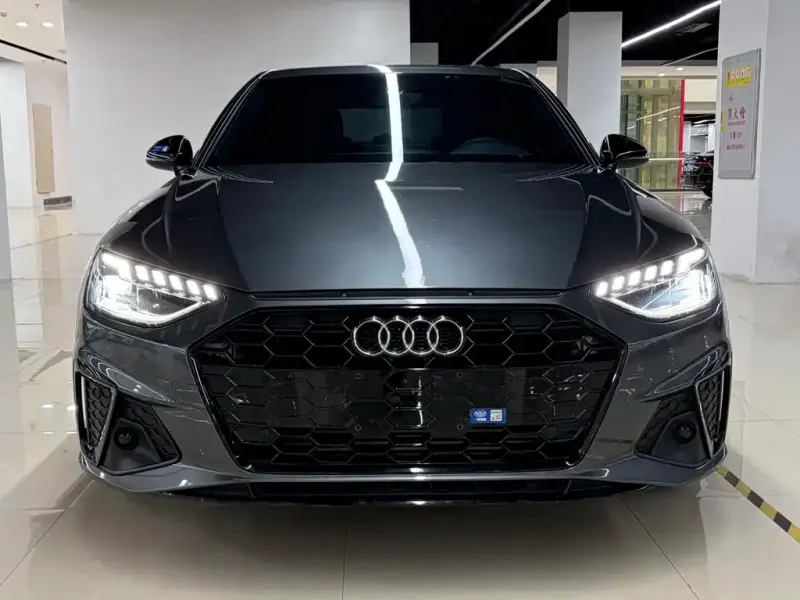 Audi A4L, 2022