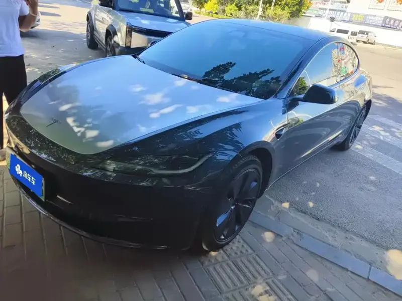 Tesla Model 3, 2024