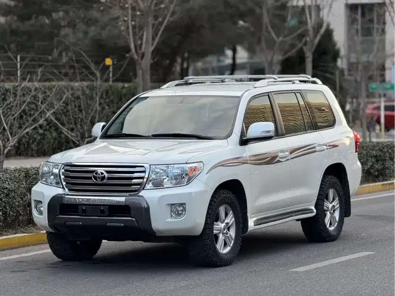 Toyota Land Cruiser, 2016 — фото 1