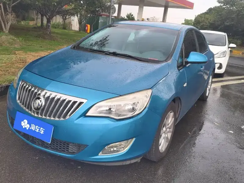 Buick Excelle, 2013