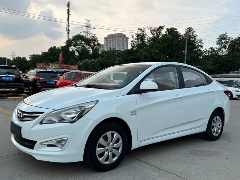 Hyundai Verna, 2016