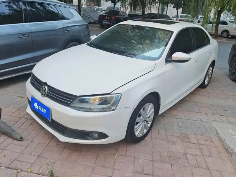 Volkswagen Sagitar, 2013