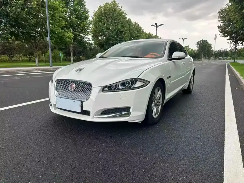 Jaguar XF, 2014