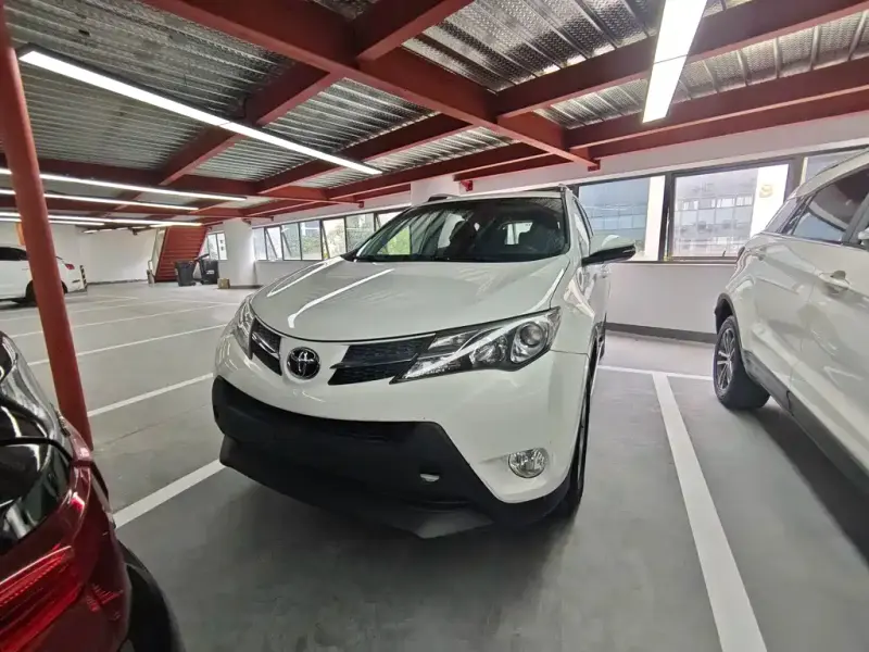 Toyota RAV4, 2014