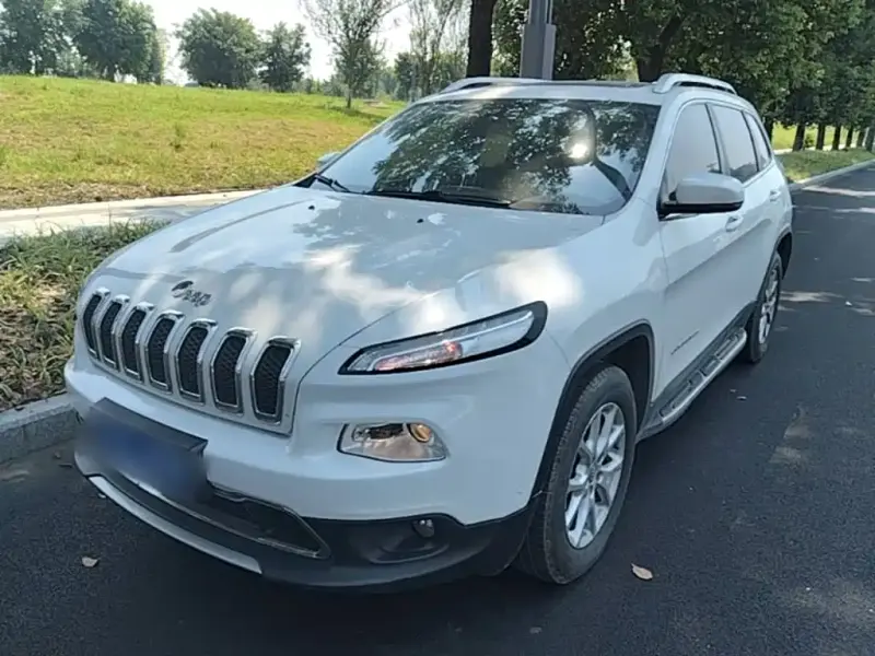 Jeep Cherokee, 2016