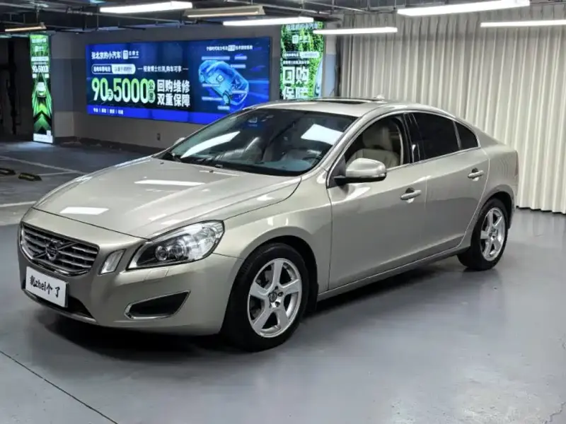 Volvo S60 (Import), 2012