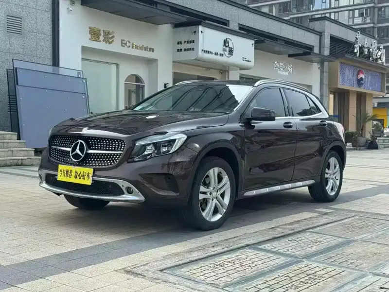 Mercedes-Benz GLA, 2016