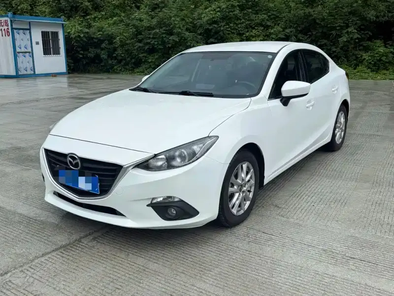 Mazda 3 Axela, 2016