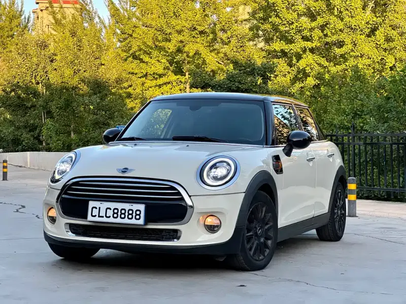 MINI Mini, 2015