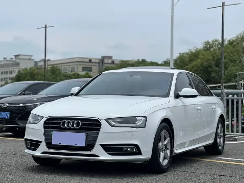 Audi A4L, 2016
