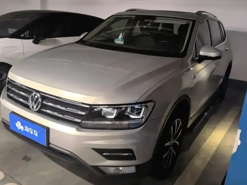 Volkswagen Tiguan L, 2017