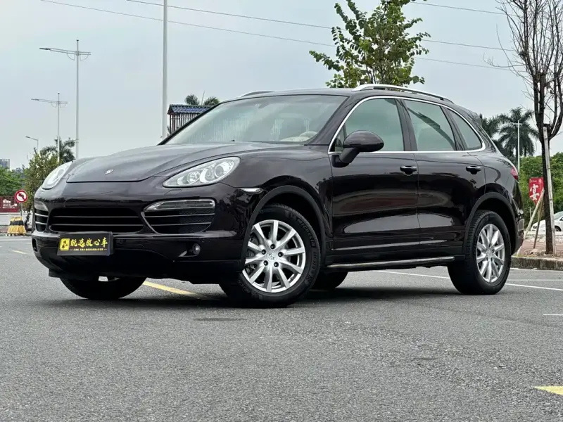 Porsche Cayenne, 2012