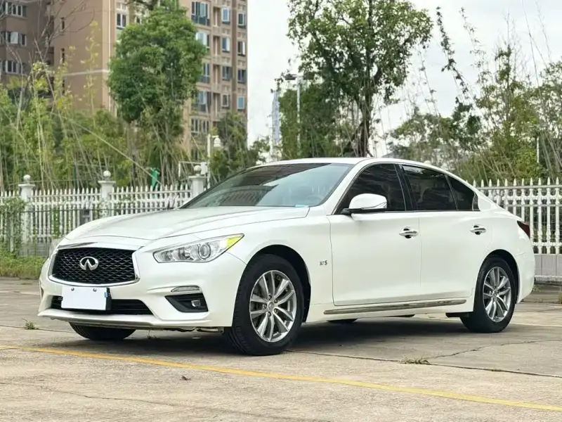 Infiniti Q50L, 2018