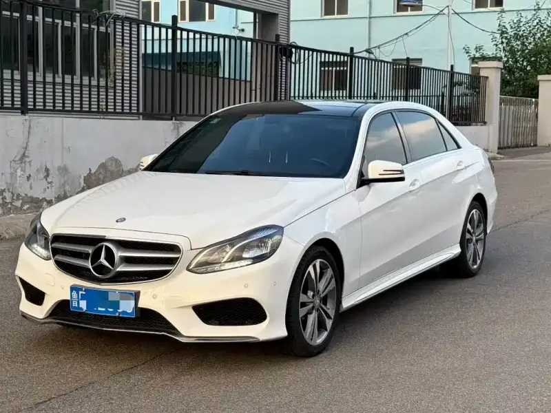 Mercedes-Benz E-Class, 2015