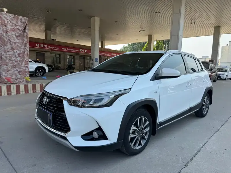 Toyota Yaris L, 2023