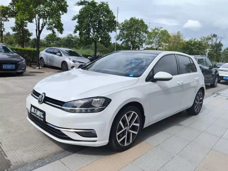 Volkswagen Golf, 2020