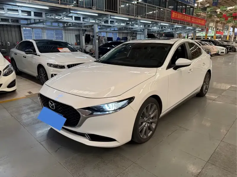 Mazda 3 Axela, 2021