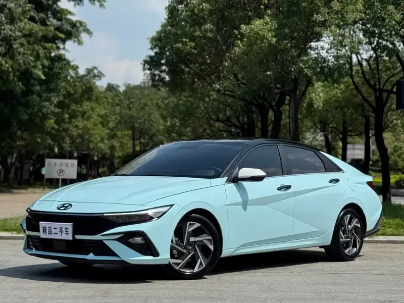Hyundai Elantra, 2024
