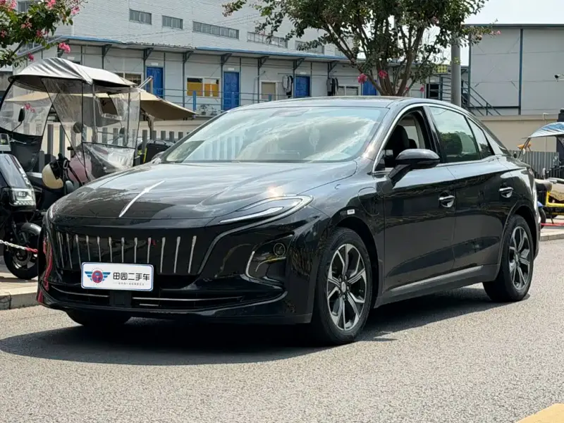 Hongqi E-QM5, 2022