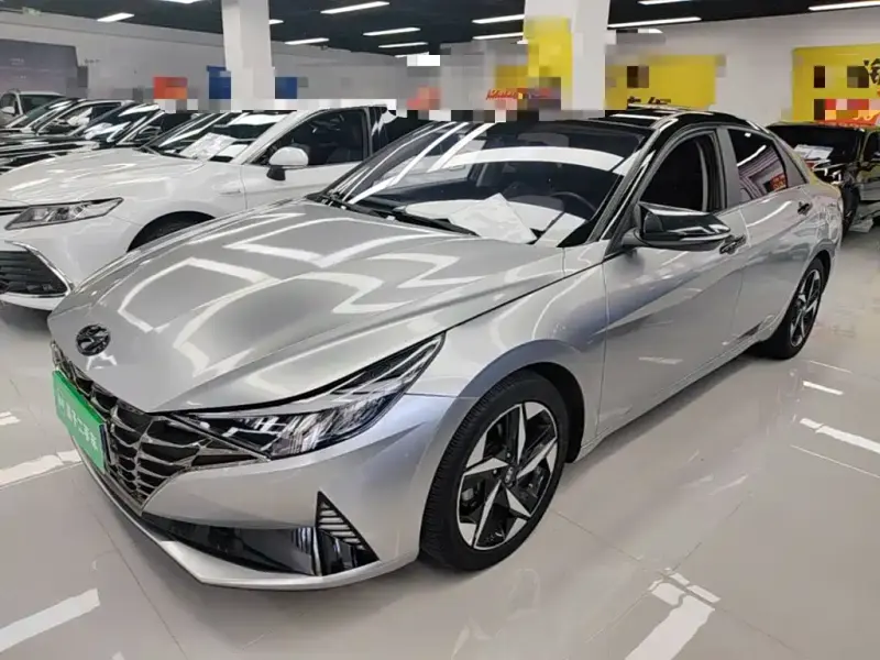 Hyundai Elantra, 2023
