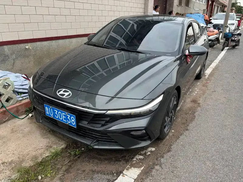 Hyundai Elantra, 2024