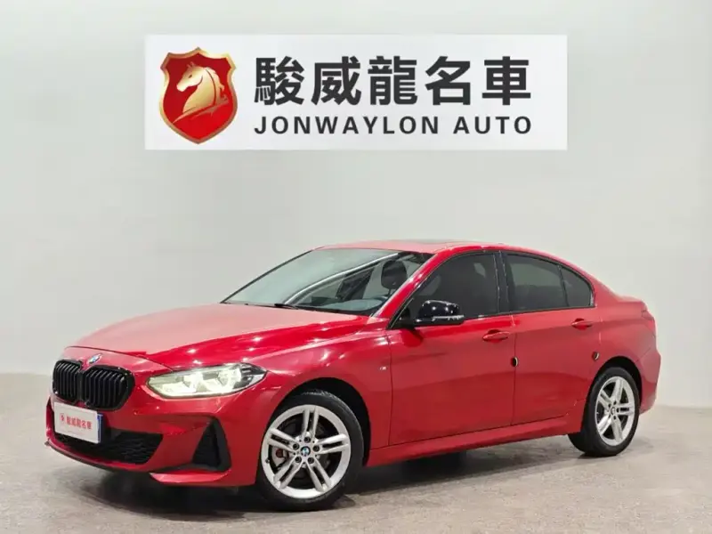 BMW 1 Series, 2022