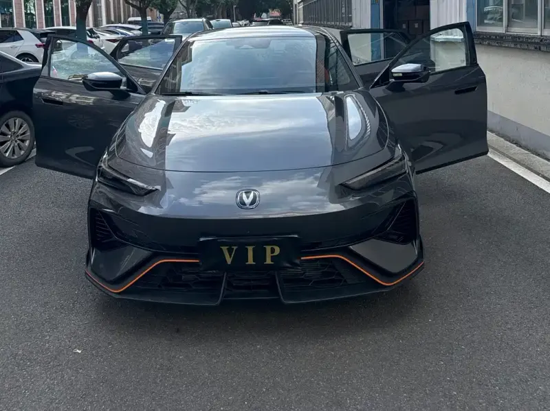 Changan UNI-V, 2025